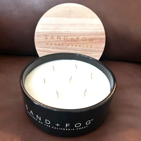 NWT Extra Large Sand + Fog Soy Honey Tobacco Scented Candle - Picture 2 of 8
